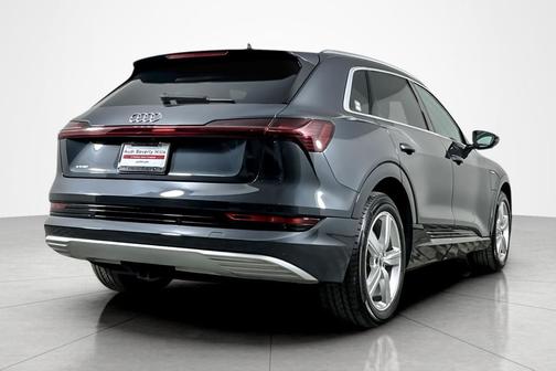 2019 Audi e-tron Premium Plus