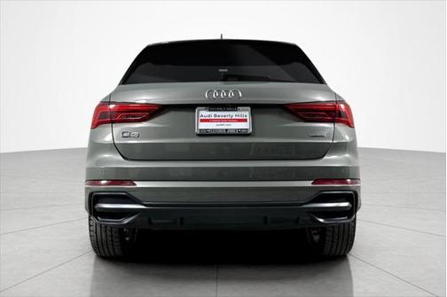 2022 Audi Q3 45 S line Premium
