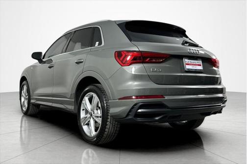 2022 Audi Q3 45 S line Premium