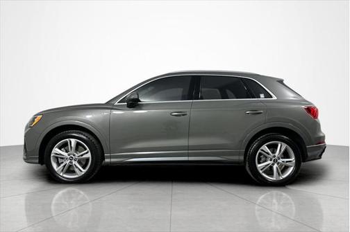 2022 Audi Q3 45 S line Premium