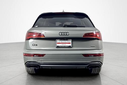 Chronos Gray Metallic 2023 Audi Q5 55 S line Premium Plus