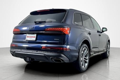 2026 Audi Q7 45 Premium Plus