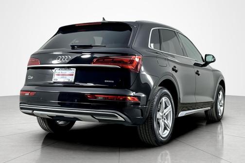 2023 Audi Q5 40 Premium