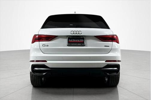2022 Audi Q3 45 S line Premium