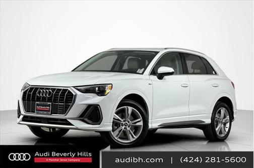 2022 Audi Q3 45 S line Premium