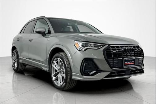 2025 Audi Q3 Premium 45 TFSI S line quattro Tiptronic