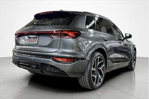 2025 Audi SQ6 e-tron Premium Plus quattro