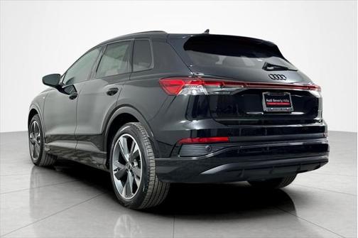 2025 Audi Q4 e-tron Premium 55 quattro