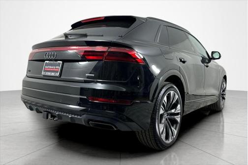 2025 Audi Q8 55 Premium Plus