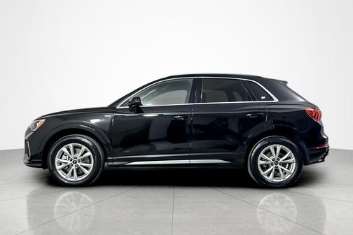 2022 Audi Q3 45 S line Premium