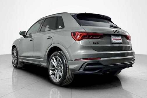 2023 Audi Q3 Premium 45 TFSI S line quattro Tiptronic
