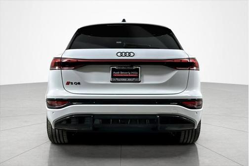 2025 Audi SQ6 e-tron Premium Plus quattro