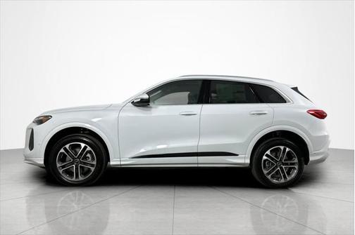 2025 Audi Q5 Premium