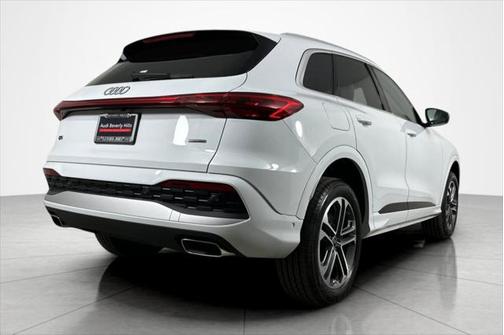 2025 Audi Q5 Premium