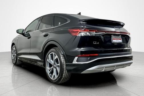 2025 Audi Q4 e-tron Sportback Premium 55 quattro