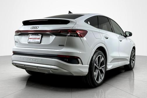 2025 Audi Q4 e-tron Sportback Premium 55 quattro