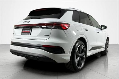 2025 Audi Q4 e-tron Premium Plus 55 quattro