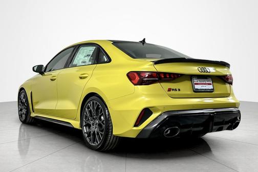 2025 Audi RS 3 2.5T (S tronic)