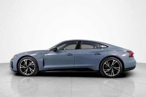 2024 Audi e-tron GT Prestige quattro