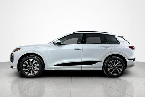 2025 Audi Q6 e-tron Premium quattro