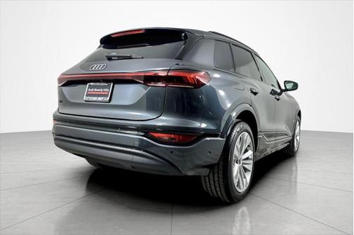 2025 Audi Q6 e-tron Premium Plus