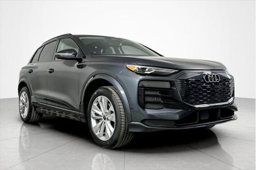 2025 Audi Q6 e-tron Premium Plus