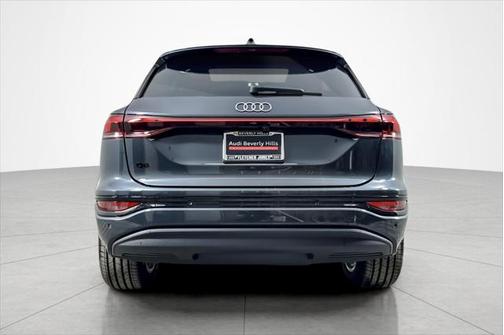 2025 Audi Q6 e-tron Premium Plus