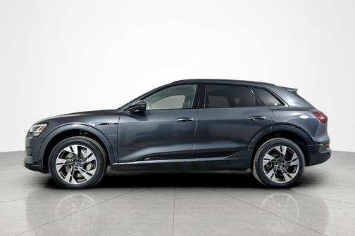 2023 Audi e-tron Premium quattro
