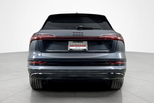 2023 Audi e-tron Premium quattro