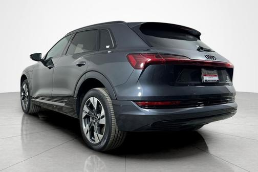 2023 Audi e-tron Premium quattro