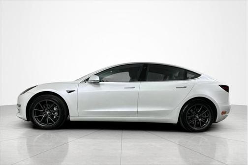 2020 Tesla Model 3 Standard Range