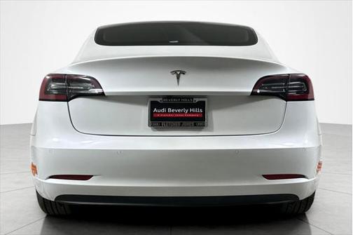 2020 Tesla Model 3 Standard Range