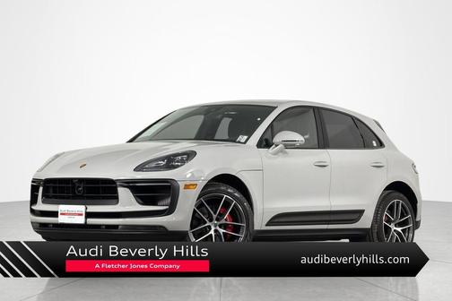 Chalk 2024 Porsche Macan Macan