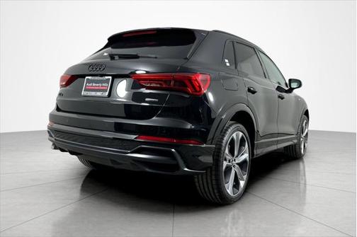 2022 Audi Q3 45 S line Premium Plus