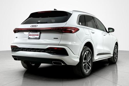 2025 Audi Q5 Premium TFSI quattro S tronic