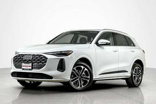 2025 Audi Q5 Premium TFSI quattro S tronic