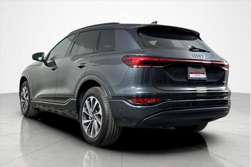 2025 Audi Q6 e-tron Premium Plus quattro
