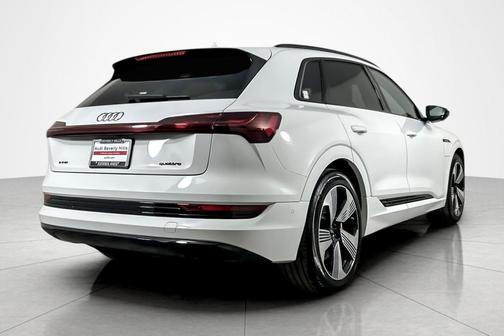 2023 Audi e-tron Premium Plus quattro