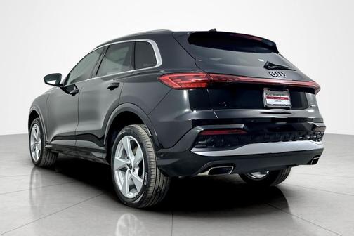 2025 Audi Q5 Premium Plus TFSI quattro S tronic