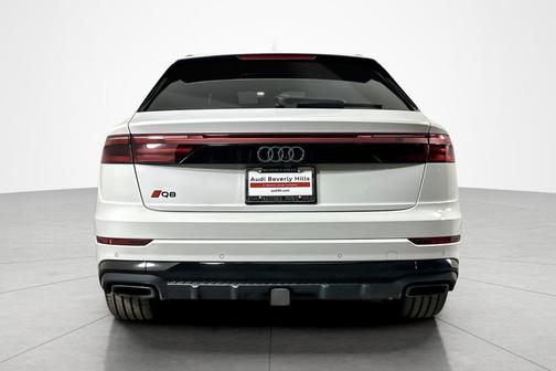 2024 Audi Q8 55 Premium Plus