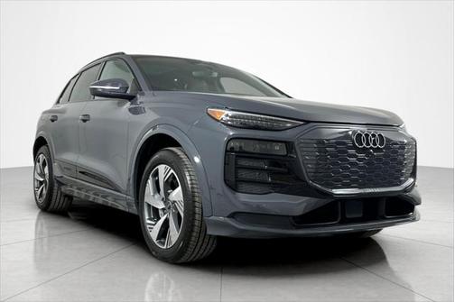 2025 Audi Q6 e-tron Premium Plus quattro