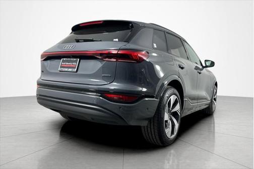 2025 Audi Q6 e-tron Premium Plus quattro