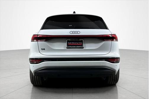 2025 Audi Q6 e-tron Premium