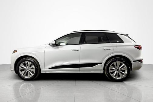 2025 Audi Q6 e-tron Premium Plus