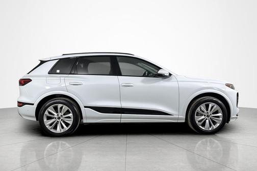 2025 Audi Q6 e-tron Premium Plus