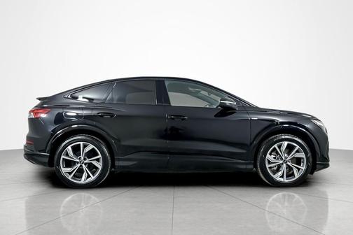 2025 Audi Q4 e-tron Sportback Premium Plus 55 quattro