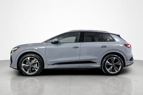 2024 Audi Q4 e-tron Premium Plus 55 quattro