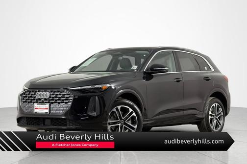 Mythos Black Metallic 2025 Audi Q5 Premium TFSI quattro S tronic