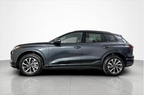 2025 Audi Q6 e-tron Premium quattro