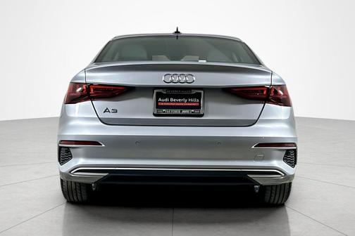 Florett Silver Metallic 2023 Audi A3 Premium